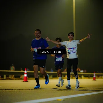 Runner Photo 7469360