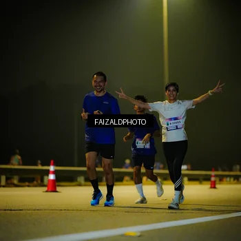 Runner Photo 7469372