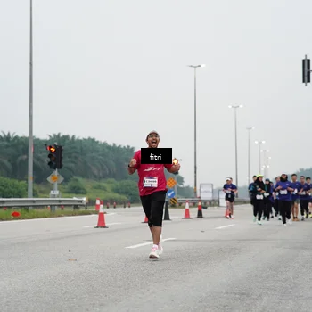 Runner Photo 7469389