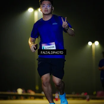 Runner Photo 7469409
