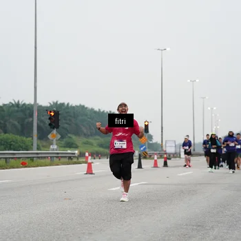 Runner Photo 7469417