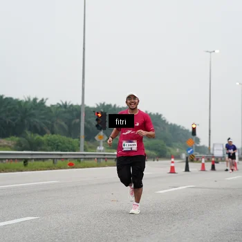 Runner Photo 7469426
