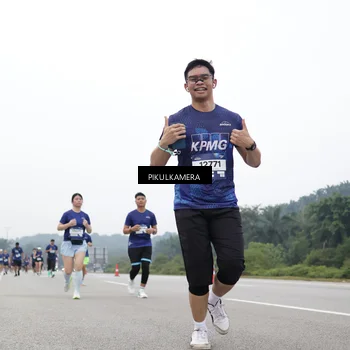 Runner Photo 7469432