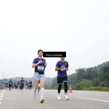 Runner Photo 7469446