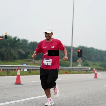 Runner Photo 7469464