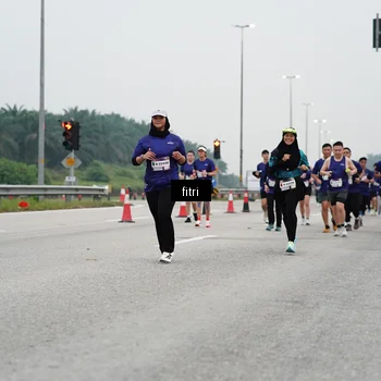 Runner Photo 7469479