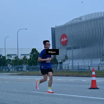 Runner Photo 7469488