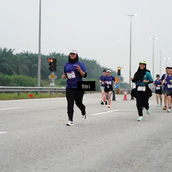 Runner Photo 7469497