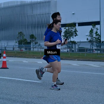 Runner Photo 7469503