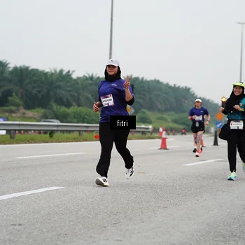 Runner Photo 7469534