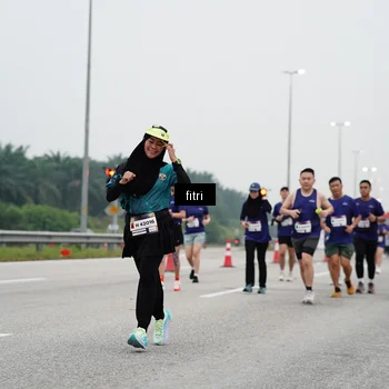 Runner Photo 7469542