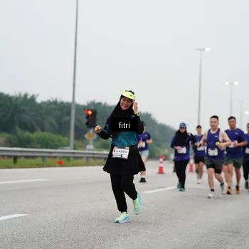 Runner Photo 7469544