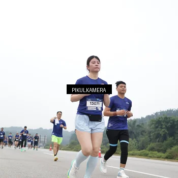 Runner Photo 7469549