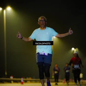 Runner Photo 7469553