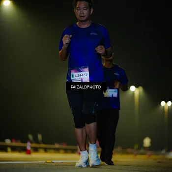 Runner Photo 7469628