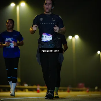 Runner Photo 7469650
