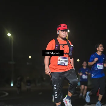 Runner Photo 7469703