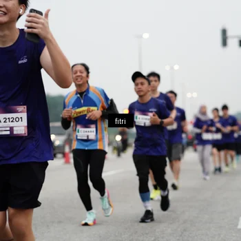 Runner Photo 7469731