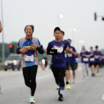 Runner Photo 7469735