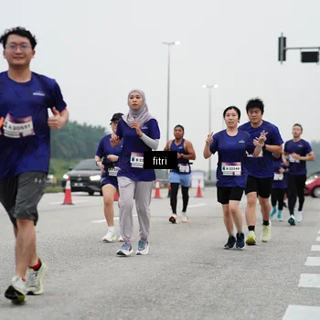 Runner Photo 7469796