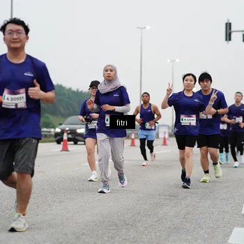 Runner Photo 7469804