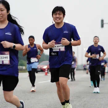 Runner Photo 7469884