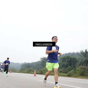 Runner Photo 7469886