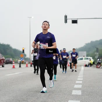 Runner Photo 7469923