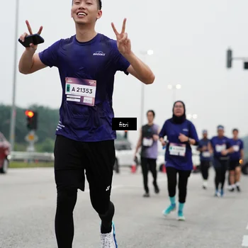 Runner Photo 7469953