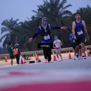 Runner Photo 7469972
