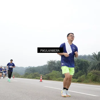 Runner Photo 7469976