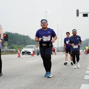 Runner Photo 7470025