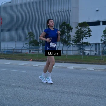 Runner Photo 7470028