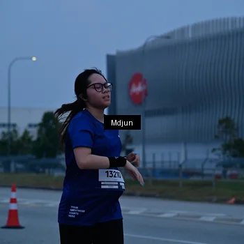 Runner Photo 7470053