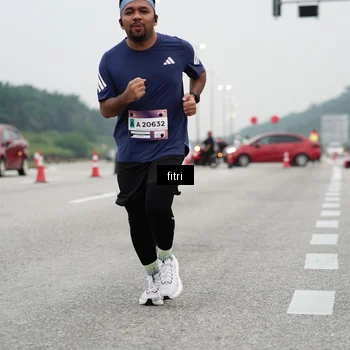 Runner Photo 7470067