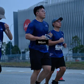 Runner Photo 7470099