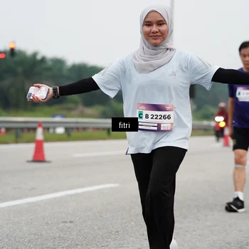 Runner Photo 7470100