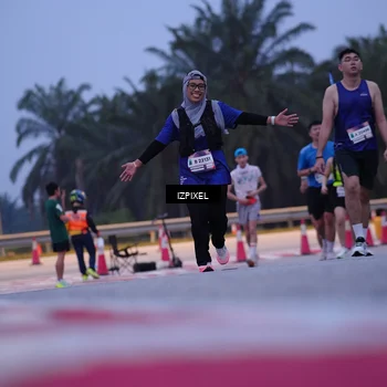 Runner Photo 7470102