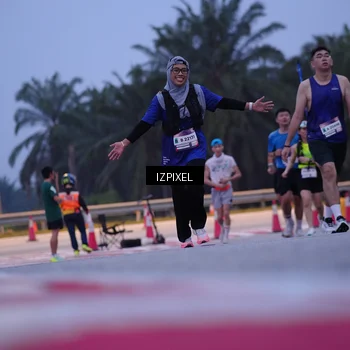 Runner Photo 7470113