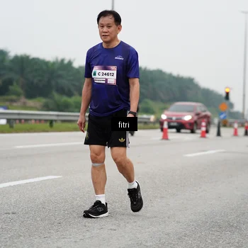 Runner Photo 7470121