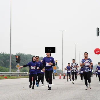 Runner Photo 7470123