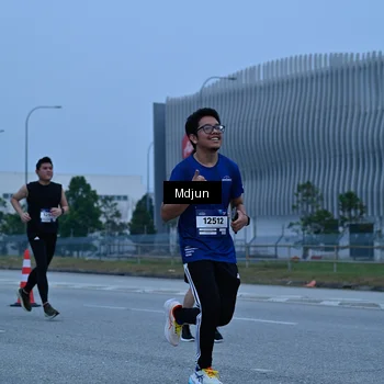 Runner Photo 7470131