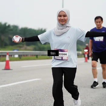 Runner Photo 7470141