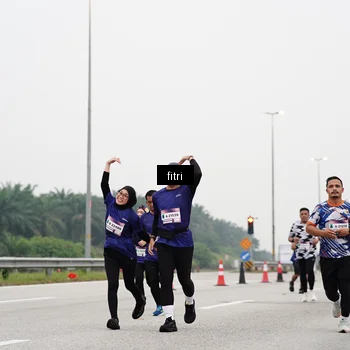 Runner Photo 7470151