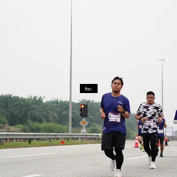 Runner Photo 7470244