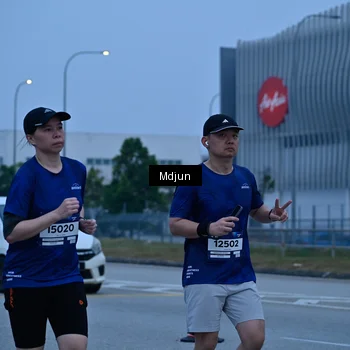 Runner Photo 7470245