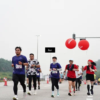 Runner Photo 7470248