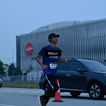 Runner Photo 7470277