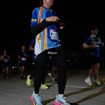 Runner Photo 7470288