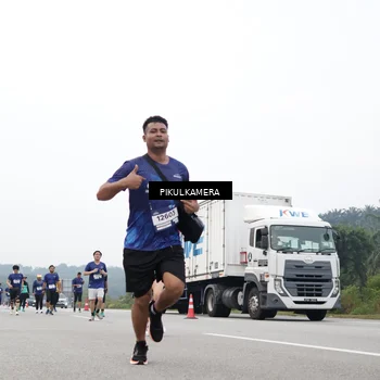 Runner Photo 7470293